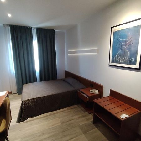 Albergo Centrale Trebaseleghe エクステリア 写真